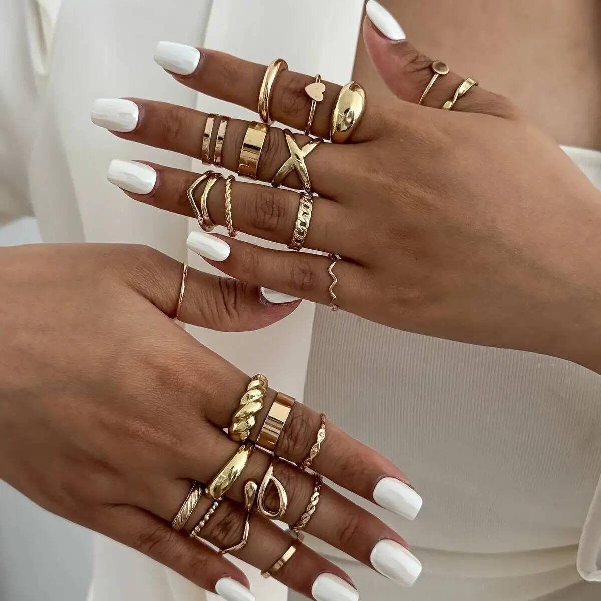 Vintage Punk Knuckle Rings Set - ชุดแหวนเปิดรูปทรงเรขาคณิตทันสมัย 24 ชิ้น/ชุด สำหรับผู้หญิง สไตล์พังก์ สีทองเมทัลลิก