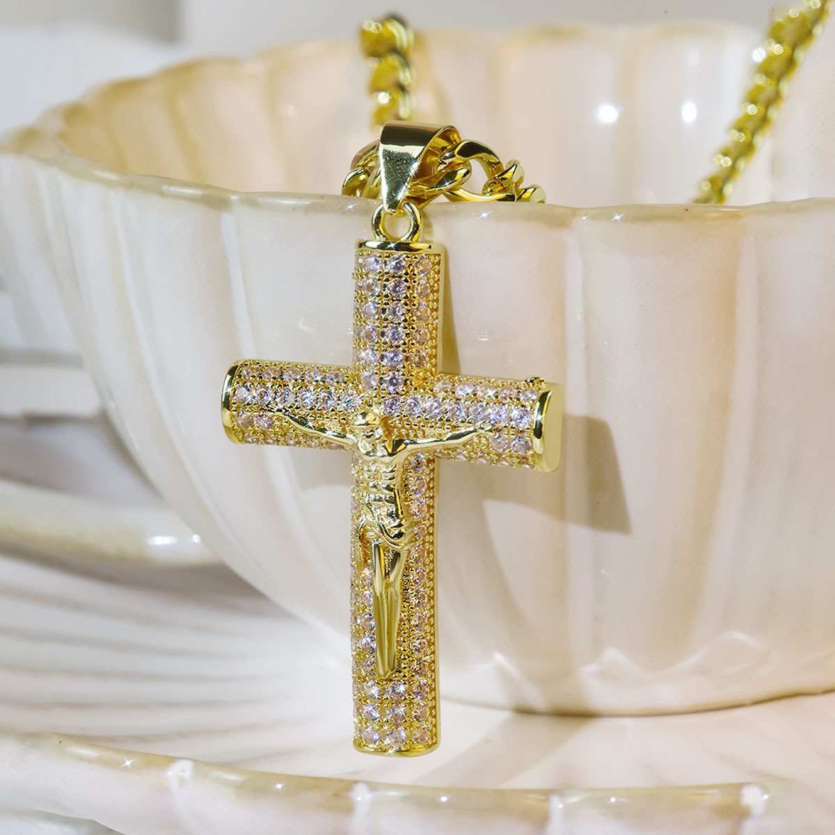 สร้อยคอไม้กางเขนชุบทองสำหรับผู - Cross Pendant Necklace Gold บทวิจารณ์และราคา