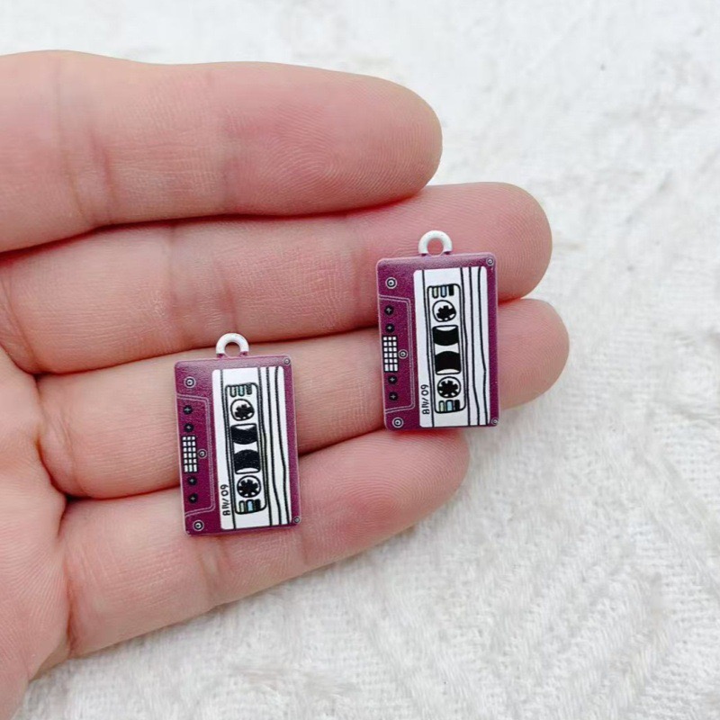 อุปกรณ์ตกแต่งเครื่องประดับโลหะ - Earrings บทวิจารณ์และราคา