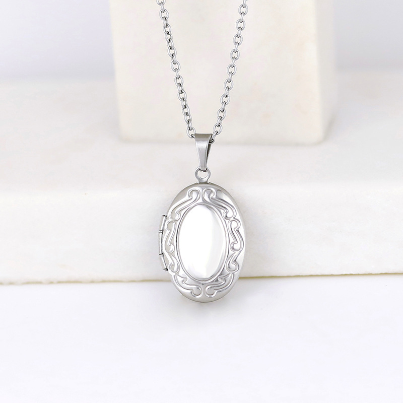 สร้อยคอจี้ล็อกเก็ตทรงวงรี/สี่เ - Heart Locket Necklace Photo บทวิจารณ์และราคา