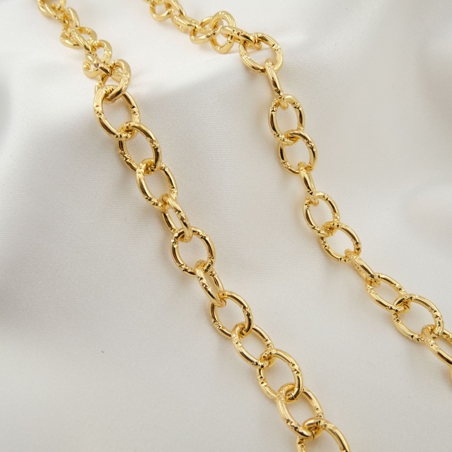 WT-BC199 18K ทองแดงชุบทอง Cool - Cuban Link Chain 12Mm บทวิจารณ์และราคา