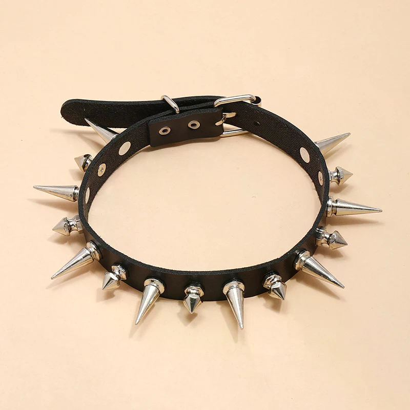 สร้อยคอหนังเทียมสไตล์พังก์แบบย - Goth Punk Spike Choker บทวิจารณ์และราคา