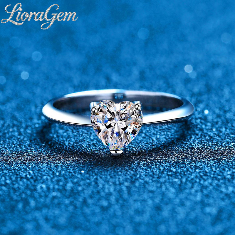 แหวนมอยซาไนต์รูปทรงแฟนซี 1 กะร - Moissanite Engagement Ring 1 Carat บทวิจารณ์และราคา