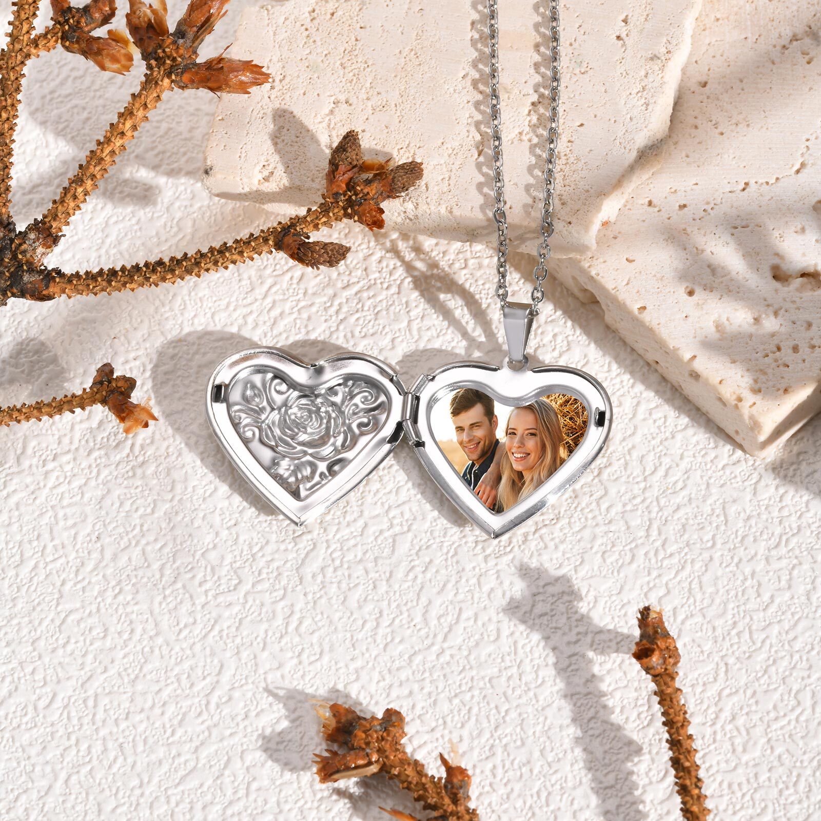 สร้อยคอจี้หัวใจส่วนบุคคลของผู้ - Custom Name Necklace Stainless Steel บทวิจารณ์และราคา