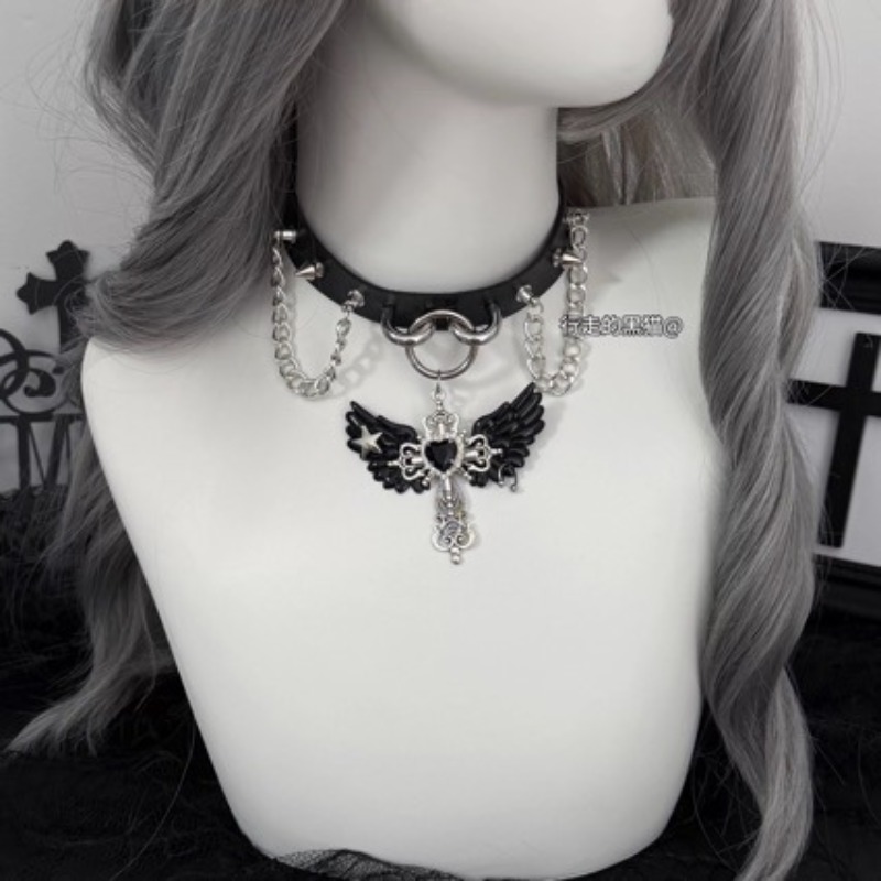 สร้อยคอจี้รูปปีกนางฟ้าสไตล์กอธ - Layered Pendant Necklace Aesthetic บทวิจารณ์และราคา