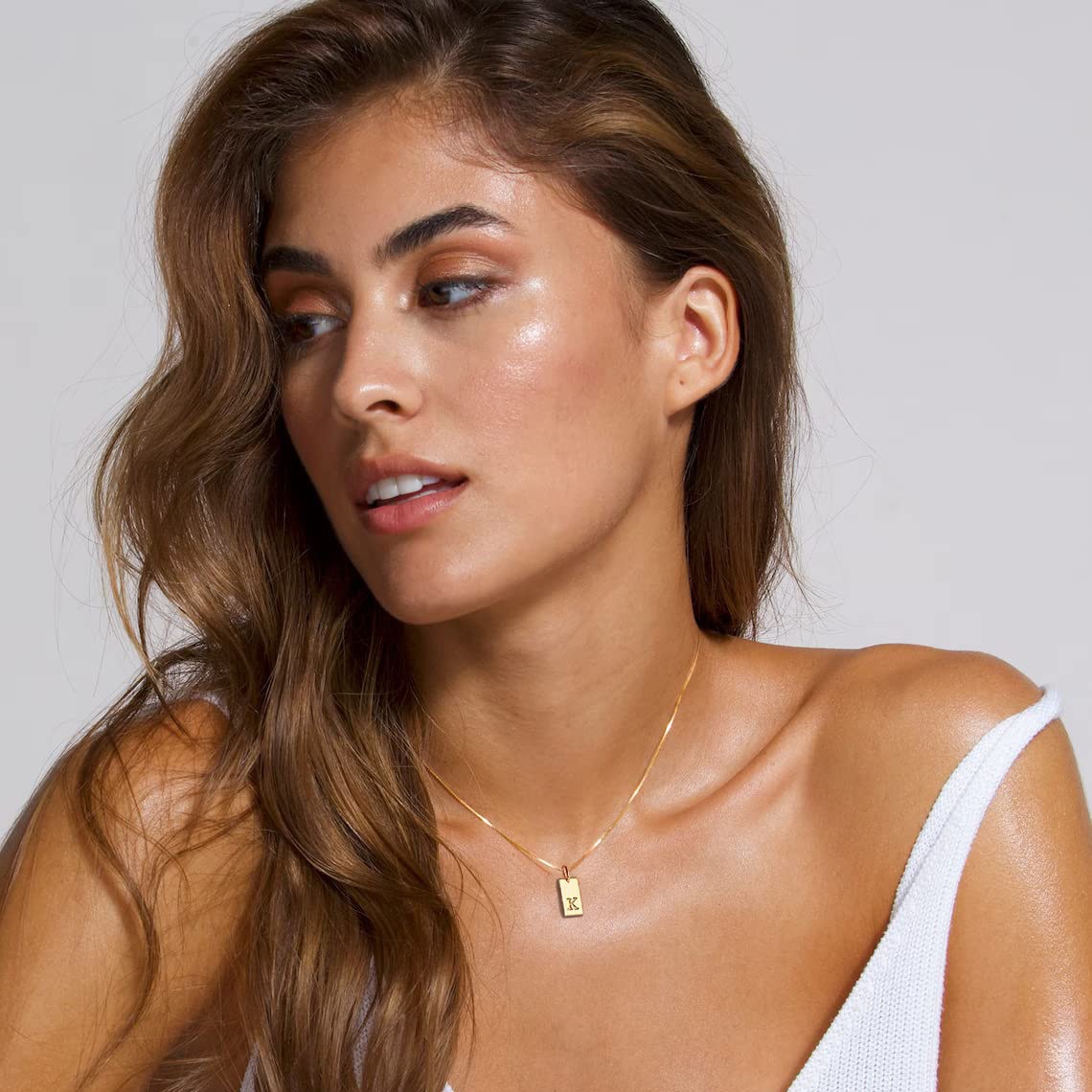 Tiny Square 26 ตัวอักษรเริ่มต้ - Initial Letter Necklace 18K Gold บทวิจารณ์และราคา